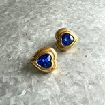 YA183-【 AVON 】エイボン・ヴィンテージイヤリング Blue Cut Glass Gold Tone Heartの画像