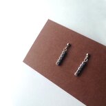 キューブのヘマタイトピアス/5個の画像