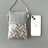 【受注制作】モロッカン生地のスマホポシェット　スマホショルダー　トワ・エ・モァⅪ