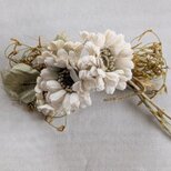 布花 ちりちり花びらのコサージュ（赤）/ 00121