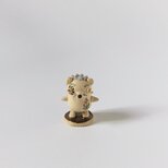 陶のフィギュア ハリネズミ