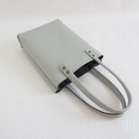 とっても持ちやすい♪《牛革》ぷっくり三角マチBOXミニトート・シュリンク・グレー・0536