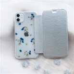 かすみ草ケース 5色から選択 手帳型スマホケース iPhone17Pro・15Pro・16e・12 iPhoneケースのコピー