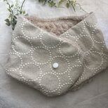 ハンドメイド☆ネックウォーマー北欧リネン生成りサークル刺繍ファ