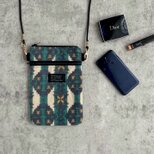 ふんわり暖か ネル素材のスマホショルダー/軽量・大人可愛い・冬限定・スマホポーチ・北欧風・プレゼントにも