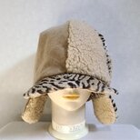 魅せる帽子☆ふわモコ暖か♪ボアとアニマル柄の耳当て付きキャスケット～キャメル
