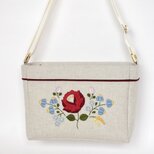 花刺繍のミニショルダーバッグ