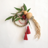 お正月飾りS　ひょうたんと赤いタッセル