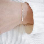 淡雪 ｜ 小さな淡水パール 華奢 シンプル 14kgfゴールドチェーンブレスレット