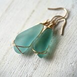 《14kgf》海色シーグラスのアシンメトリーピアス