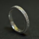 SVリング｜乱槌目｜平打ち・幅(約)3.0㎜