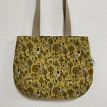 A 4対応　ラウンドトートバッグ　細畝コーディロイ　森の風景