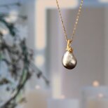 グレー ケシパールペンダントトップ【K18】