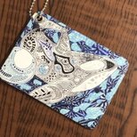 進む覚悟を携える──シャチ・オルナダのパスケース