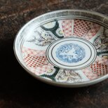 縁の雷文繋ぎも可愛い◆菊と松竹梅。瀬戸焼　花文色絵青粒金彩中皿　骨董/antiques 大正期