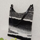 モノトーン、幾何学模様、２wayバッグ