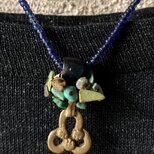 ＊古のネックレス＠古いクチ族のチャーム＋ターコイズピンワーク＋アジアの出土ビーズ＋ジャワシードビーズなど