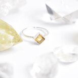 小さなスクエアのシトリンシルバーリング　シルバー925　天然石