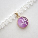 【受注製作】レジンアート　ラウンドモチーフとタティングレースとサテンリボンのチョーカー〈雪の結晶・紫〉