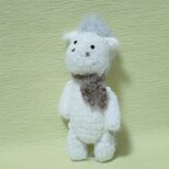 小さな白馬のあみぐるみ