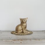 古い大きな真鍮の猫ちゃん