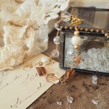 他人のエネルギーに影響されず、自分軸と境界線をしっかりと保つブラウントパーズとバッキーボール水晶のワイヤーブレスレット