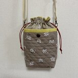 外ポケット付き　巾着ポーチ　あおり巾着ポシェット　綿麻シーチングキルティング　小花