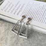 YA229-【 AVON 】エイボン・ヴィンテージイヤリング 1977 "Sweet Whispers"