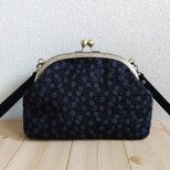 花柄刺繍　がま口ショルダーバッグ　ポシェット　20.5cm口金　ブラック　583
