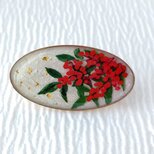 福を呼ぶ南天＊手描きレジンの帯留め