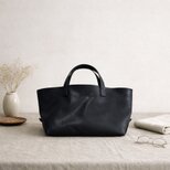 本革 トートバッグ スモールフィールドバッグ ブラックネイビー 横長 小さめ 牛革 レザー 軽量 シンプル ユニセックス