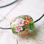 椿と金魚のとんぼ玉（ガラス玉）金箔入り