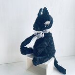 目ヂカラ黒猫ぬいぐるみ