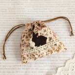 可愛いうさぎの巾着袋（花柄）