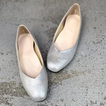 訳あり品アウトレト　シルバーグリッター　幅広　ローヒールパンプス　フラットシューズ　ふわふわクッション
