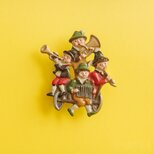 Kuhn 楽隊のヴィンテージブローチ ピューター