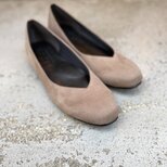 24.5cmのみアウトレット価格　オークスエード　幅広　ローヒールパンプス　フラットシューズ　ふわふわクッション
