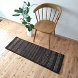 夏は涼しく冬は暖かい　天然無染ラグ　ガゼニラハット　ミニランナー　 122x41cm アイボリー　グレー　P186