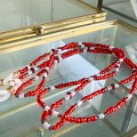 【1月の誕生石】実りの赤を日常に。ガーネットを添えた赤いビーズのグラスコード