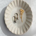 【一点もの】自然のまま希少小粒黒蝶(タヒチ）ベビー真珠揺れるピアスのコピー