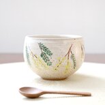 ころんと丸い彫り模様のお湯のみ / ミモザ