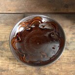 スリップウェア中皿（鉄錆）