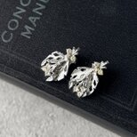 Y1229-ヴィンテージイヤリング U.S.A. 1960's Silver Tone Bouquet & Rhinestone