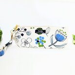 北欧の花 持ち手付きペンケース(生成り)