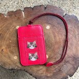 両面パスケース 2枚用 （トマトレッドの革に茶トラ猫の刺繡）03005-31