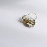 en ー縁ー ／ブローチ／Ｓ＋／ホワイト×ゴールドb002a