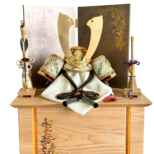 王者（おうじゃ）８号兜 唐草柄（からくさがら）収納飾りLED付