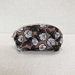 ポーチ　ラウンドポーチ　小物入れ　刺繍のバラ2