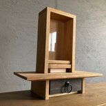 【無垢材モダン仏壇】神社仏閣の修繕業務に携わる職人が創る手を合わせるカタチTYPE02｜オーク無垢材