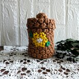 マロンカラーと椿の花で和の美を纏う、花結び編みの蓋付き綿棒ケース　小物入れ　デスク周りの収納に